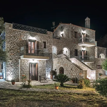 شقة Xenios كوتروناس