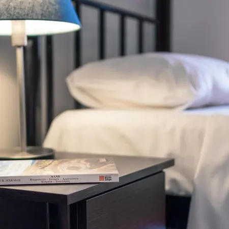 Xenios קוטרונאס